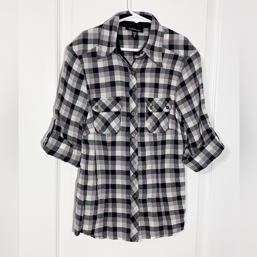 Y2K bebe ‘Royal Rocker’ Back Graphic Plaid Flannel Shirt Vintage XS